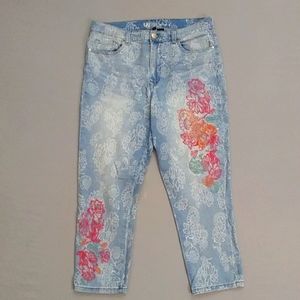 DG2 Embroidered Stretch Jeans